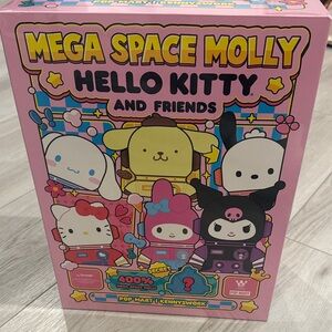 Mega Space Molly Hello Kitty and Friends 400% figure